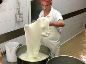 burrata cheese-making